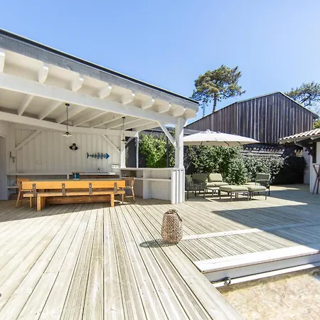 Du Phare Avec Piscine Chauffee Pour 14 Personnes Villa Lège-Cap-Ferret