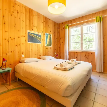 Du Phare Avec Piscine Chauffee Pour 14 Personnes *