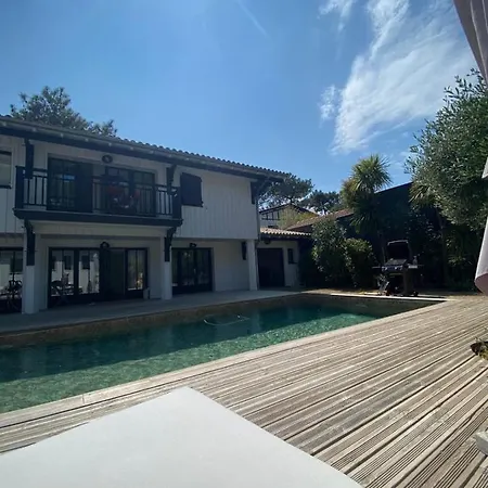 Du Phare Avec Piscine Chauffee Pour 14 Personnes *