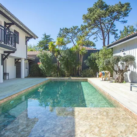 Du Phare Avec Piscine Chauffee Pour 14 Personnes *