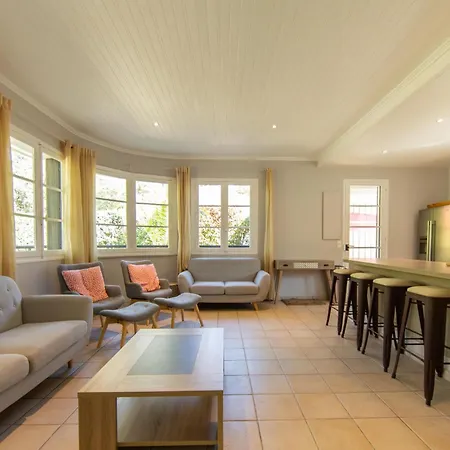 Du Phare Avec Piscine Chauffee Pour 14 Personnes