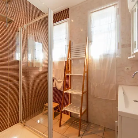 Du Phare Avec Piscine Chauffee Pour 14 Personnes Villa *