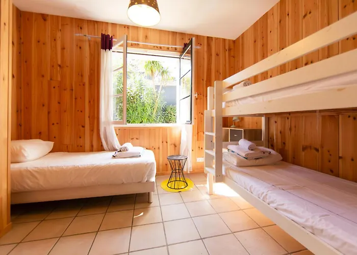 Du Phare Avec Piscine Chauffee Pour 14 Personnes