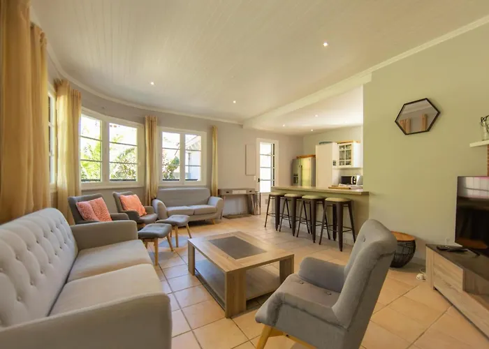 Du Phare Avec Piscine Chauffee Pour 14 Personnes Villa *